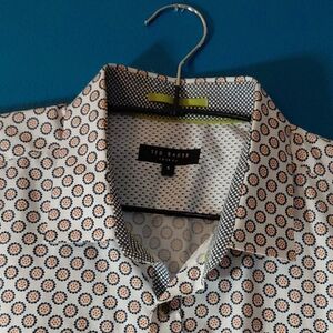 Ted Baker Men's Floral Pattern Short Sleeve. Shirt - Blue, White, Orange. Size S